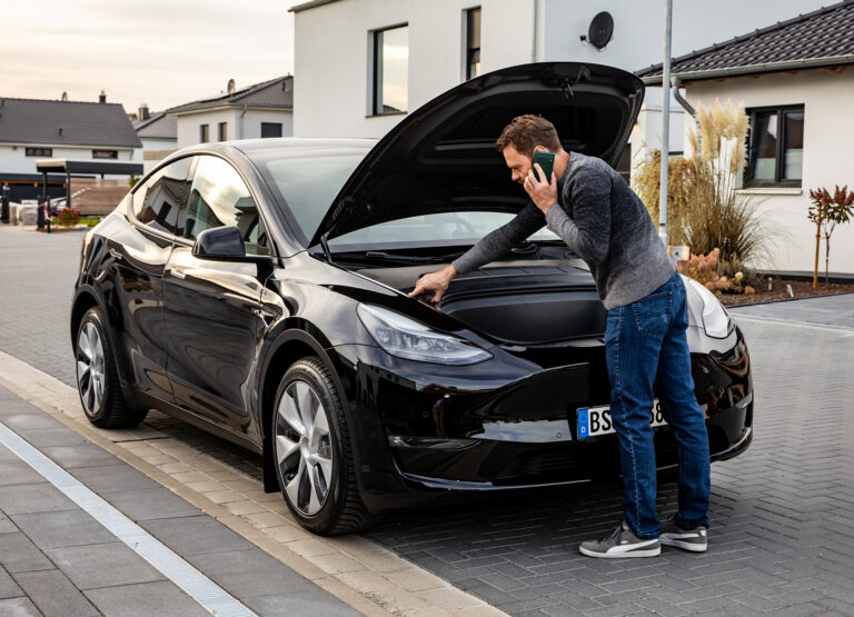 Elektrofahrzeuge und Starterbatterien: Ein unsungenehmes Gespann