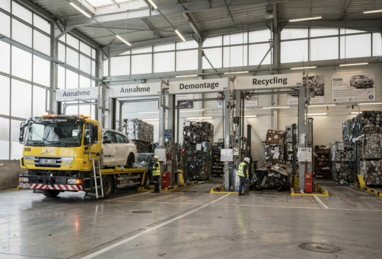 Optimierte Autoverschrottung in Kaarst: Zeitnahe Abholung, effiziente Verarbeitung und sofortige finanzielle Entschädigung